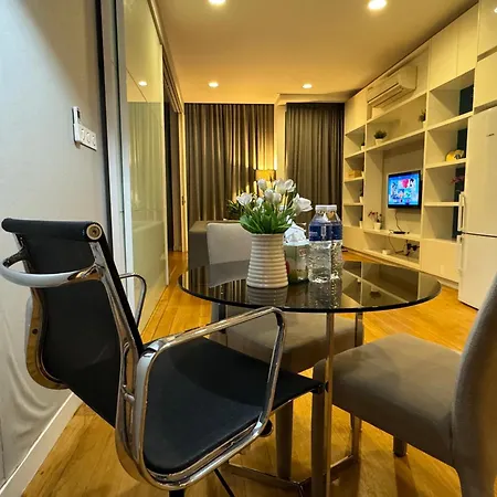 The Platinum Klcc By Luxe Suites Kuala Lumpur Room photo